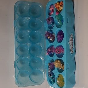 Hatchimals colleggtibles egg play set hatchimals light blue egg cartoon